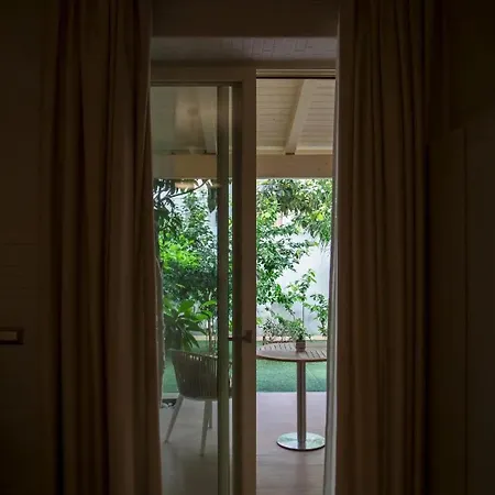 Lux Bed and Breakfast