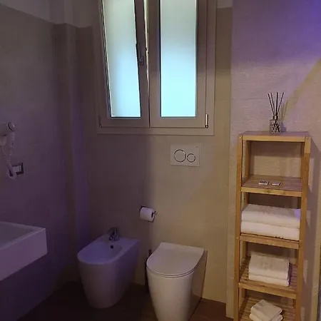 Lux Bed and Breakfast *