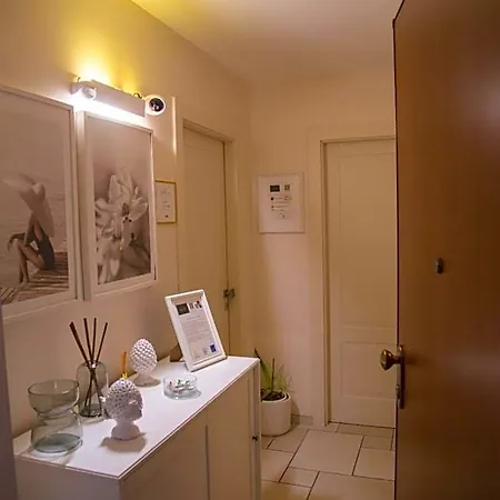 Lux فندق مبيت وإفطار 4*