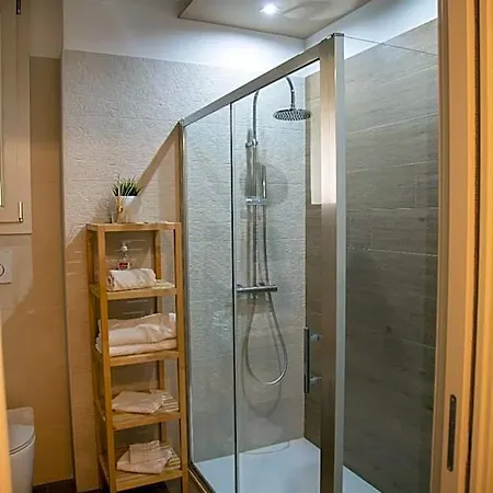 Lux 住宿加早餐酒店 塔兰托