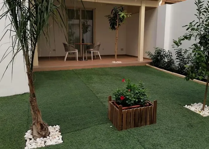 Lux Alojamento de Acomodação e Pequeno-almoço 4*